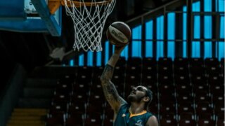 プロ バスケットボール B. LEAGUE 2023 - 24:日本の新バスケットボール キングは誰になるのか?